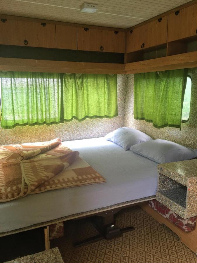 Camping Oaza Fehértemplom Kültér fotó