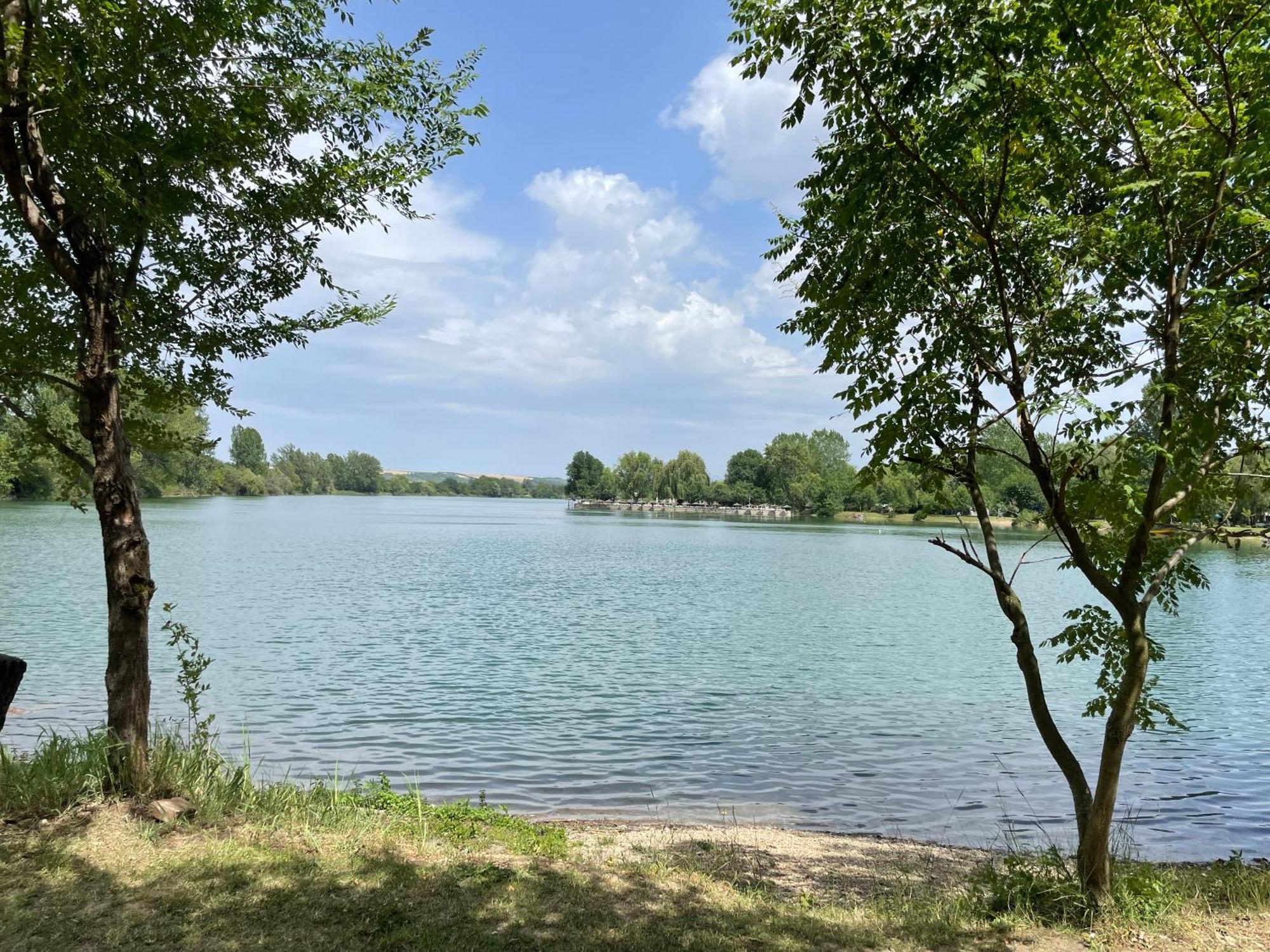 Camping Oaza Fehértemplom Kültér fotó