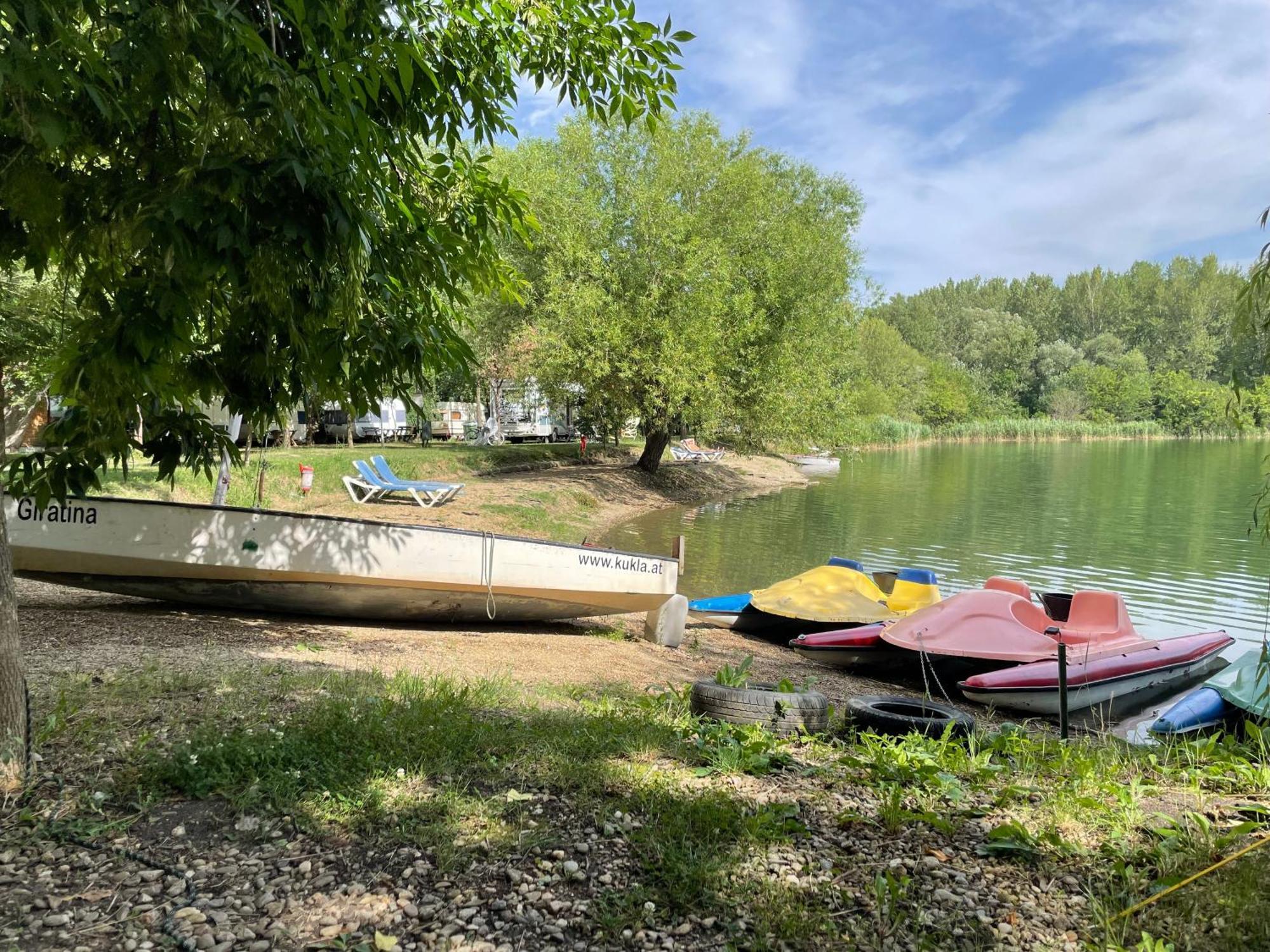 Camping Oaza Fehértemplom Kültér fotó