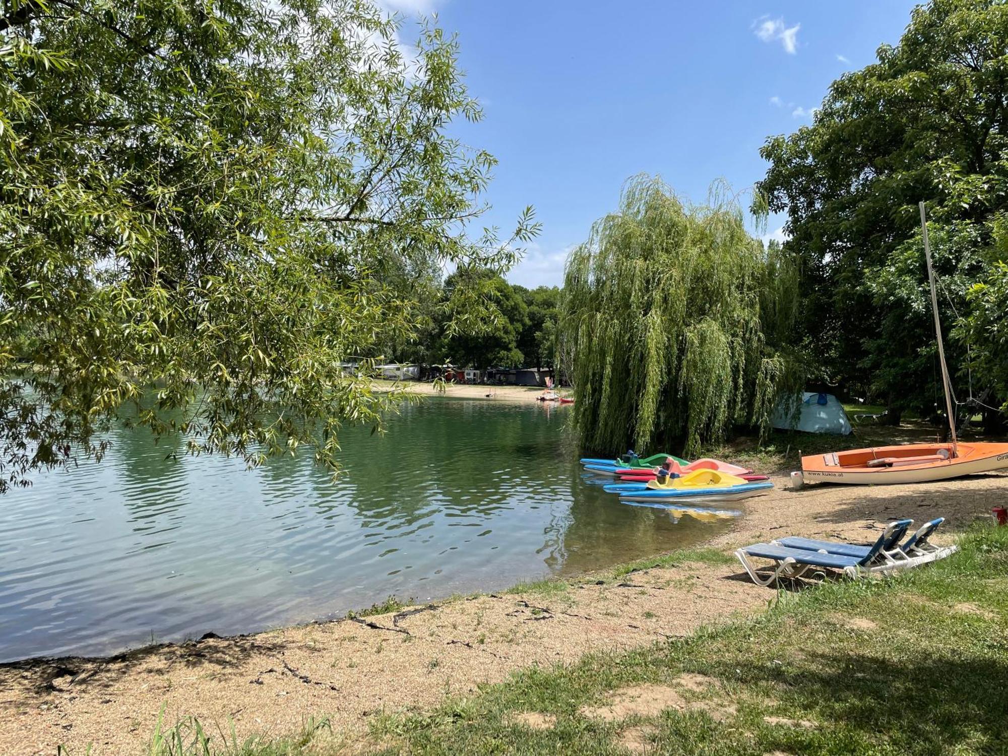Camping Oaza Fehértemplom Kültér fotó