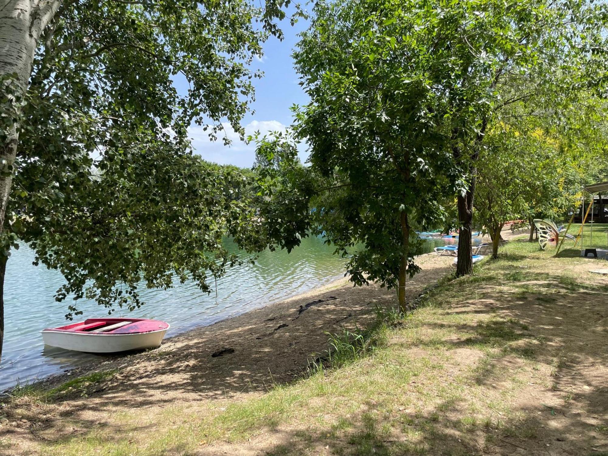 Camping Oaza Fehértemplom Kültér fotó