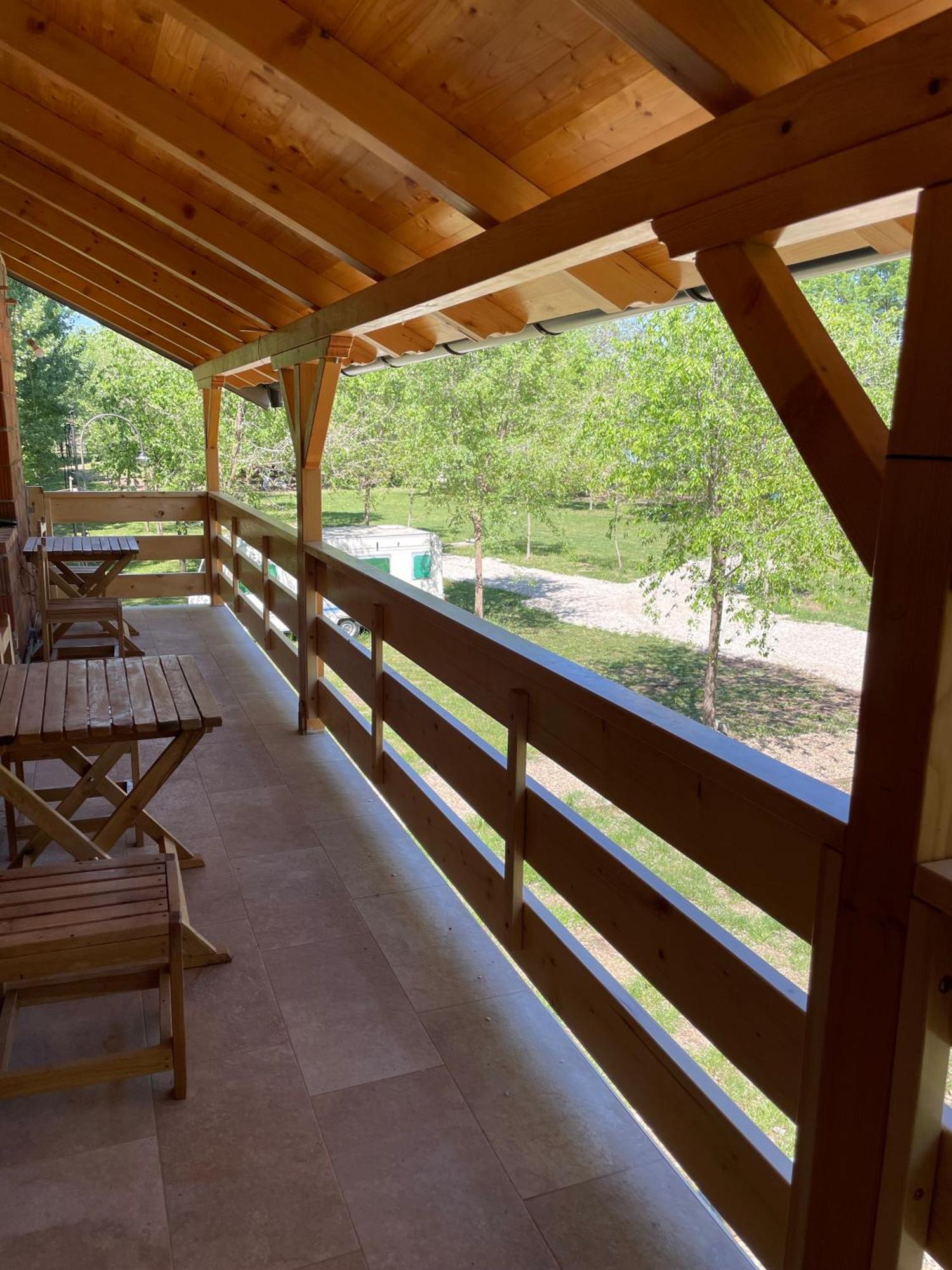 Camping Oaza Fehértemplom Kültér fotó